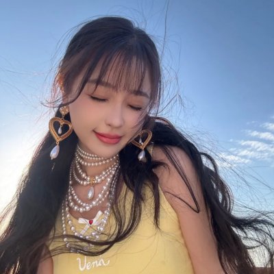 斯文医生脸红红追着老婆哄